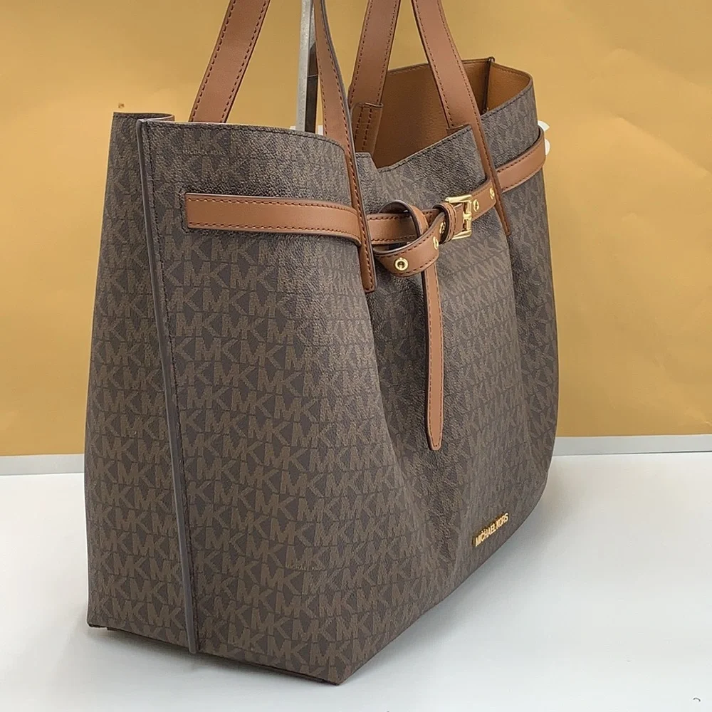 MICHAEL KORS 
Emilia Large Logo Tote Bag BROWN SIGNATURE COLOR - Picture 6 of 15